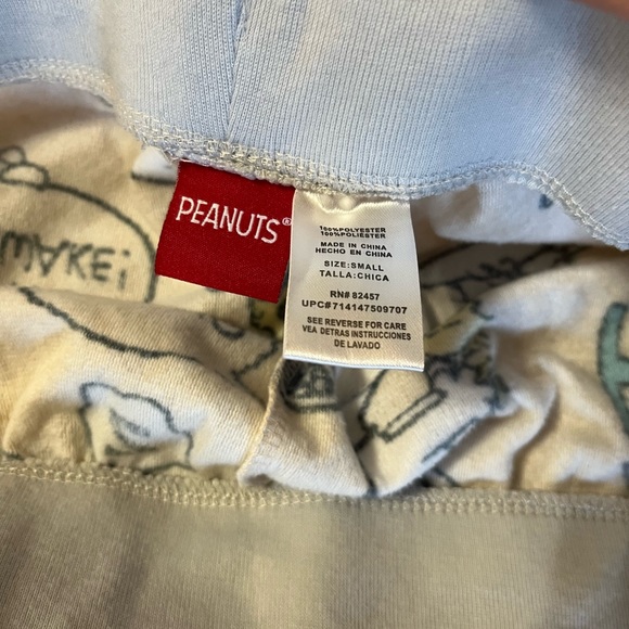 Women’s Peanuts Snoopy Pajama Pants - Picture 3 of 3